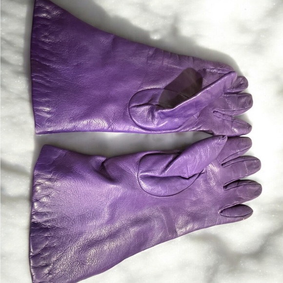 Sak’s Fifth Avenue purple leather cashmere lined size 7 gloves - Picture 4 of 6